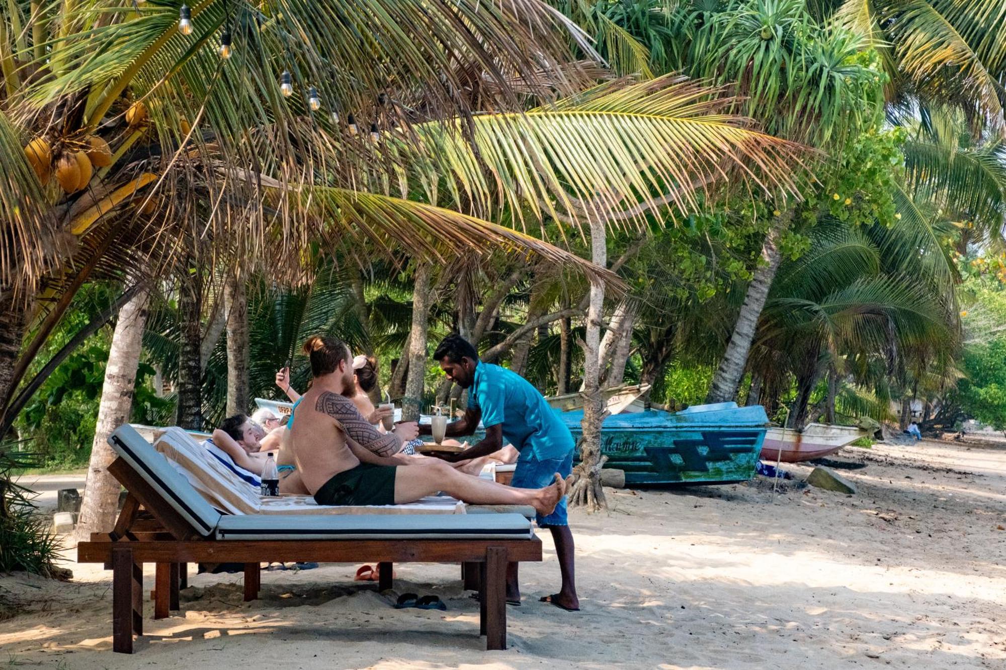 Serenity Beach Cabanas Tangalle Ngoại thất bức ảnh