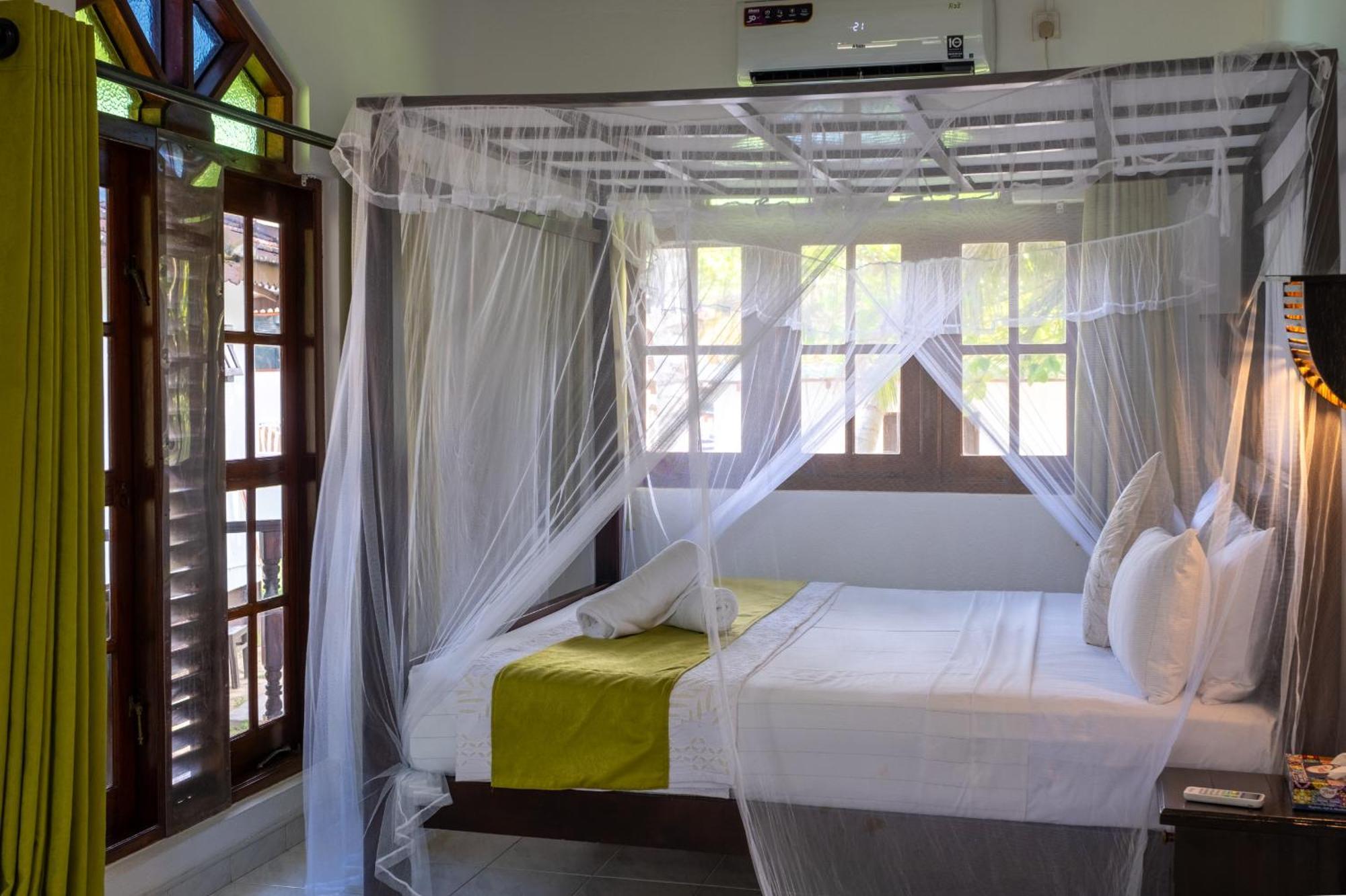 Serenity Beach Cabanas Tangalle Ngoại thất bức ảnh